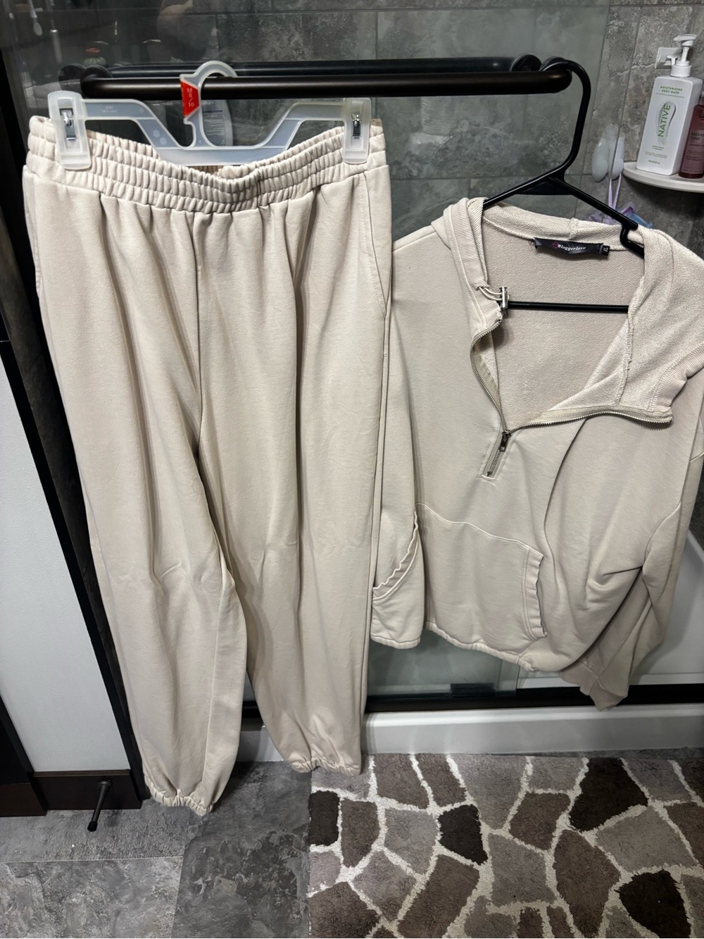 Relaxed Cream Half-Zip Hoodie & Jogger Set - Women
